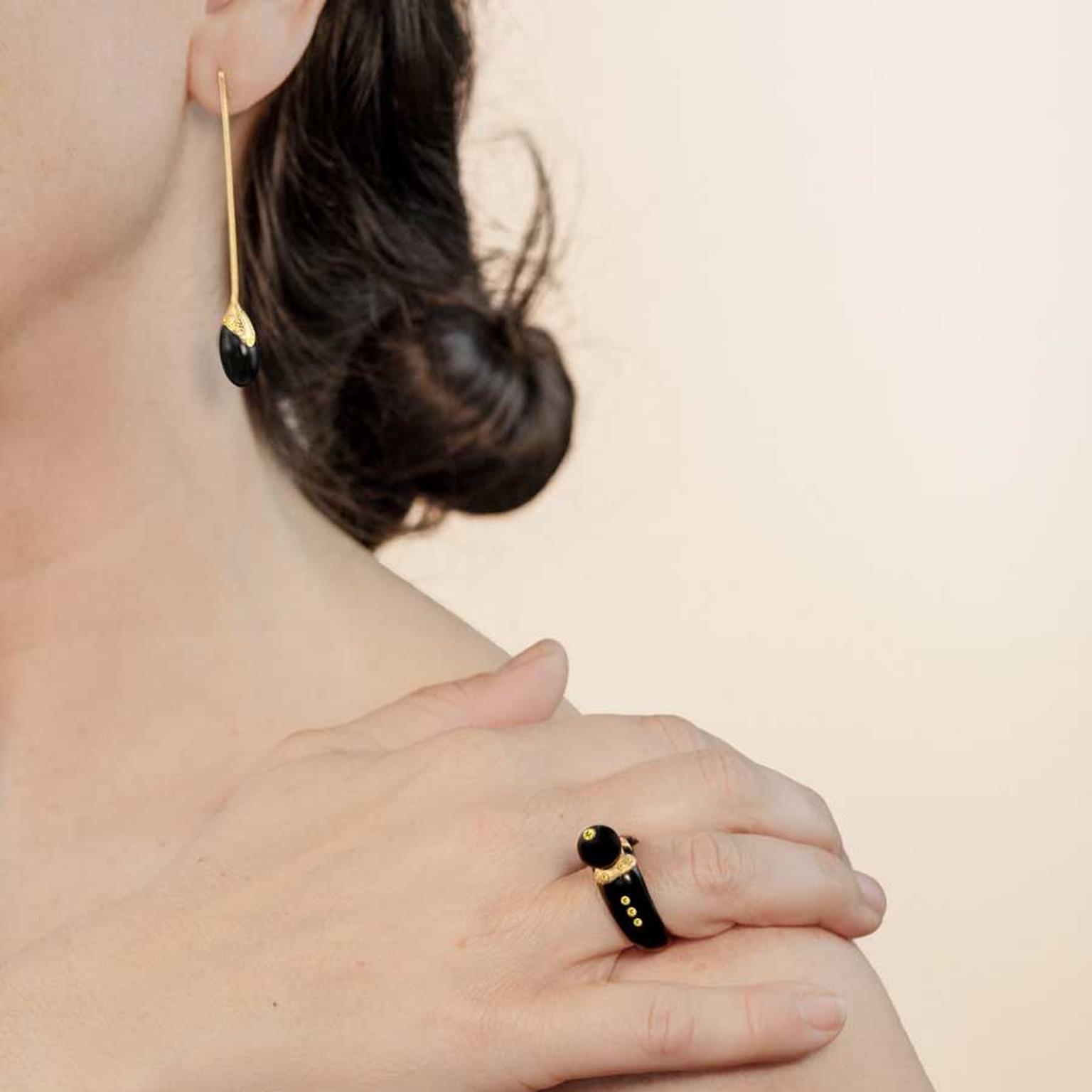 Léo Cosendai Metamorphosis Mella I earrings on model 