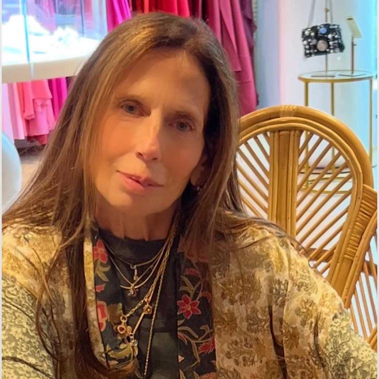 Photo of Author Beth Bernstein 